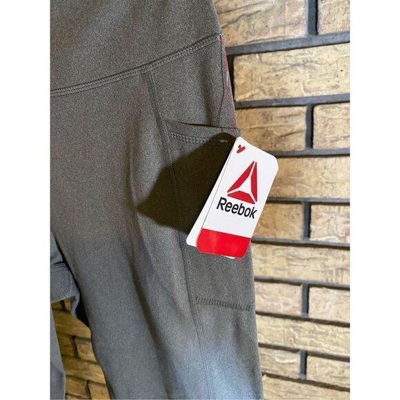 ‎NWT Reebok Fitted Stretch Pants - Picture 4 of 7